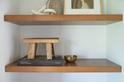 Petit tabouret en bois d'orme naturel