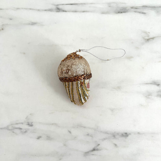 Ornement en tissu jacquard en forme de gland