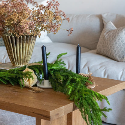 Ornement à pompon en papier