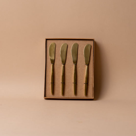 Ensemble de tartineurs à pâte dorée