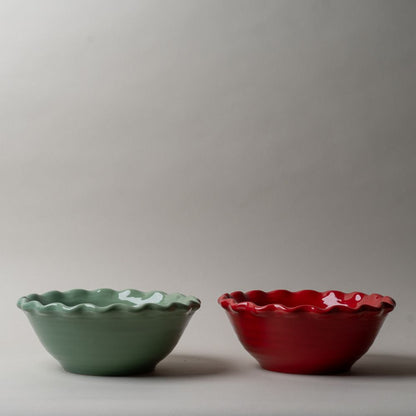 Bol à bord festonné en grès vert