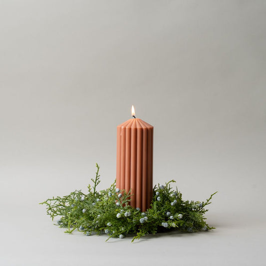 Anneau de bougie en fausses baies de genièvre