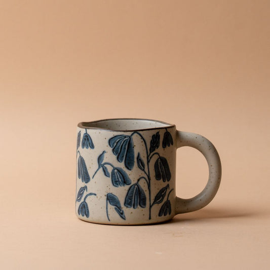 Mug en grès à motif de bouquet