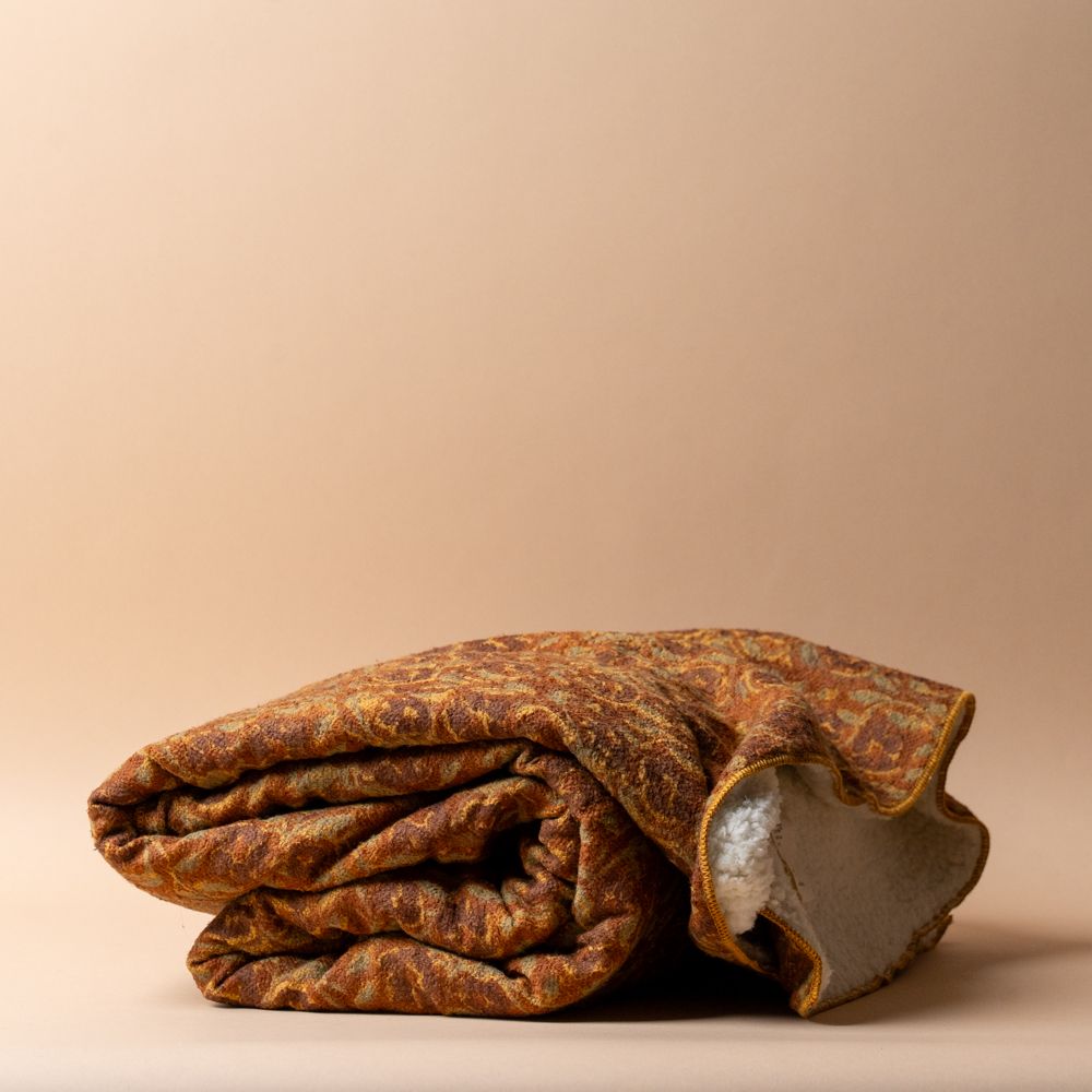 Couverture en sherpa à motifs floraux